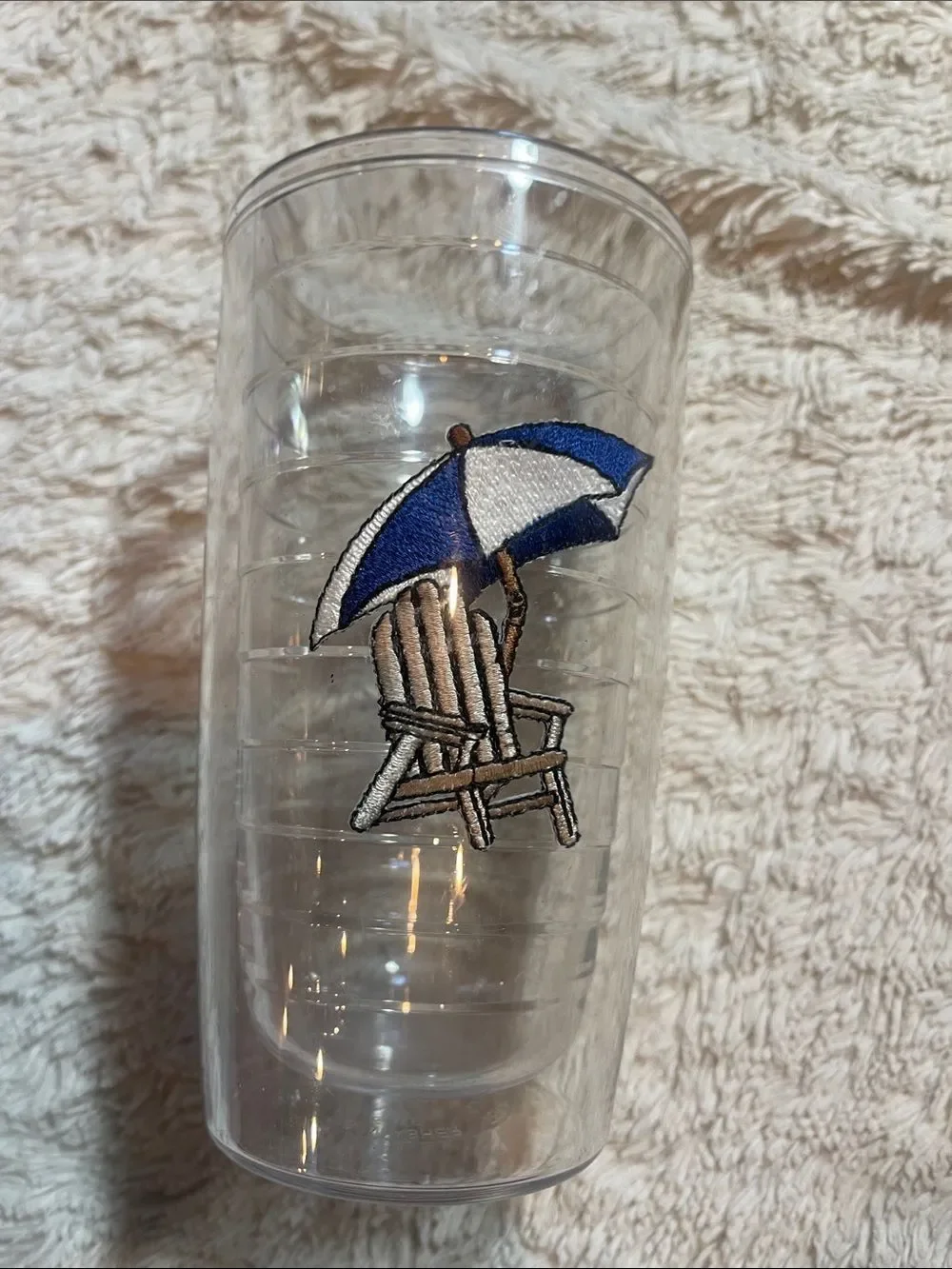 Blue and White Beach Umbrella Tumbler - tervis  16 ounce